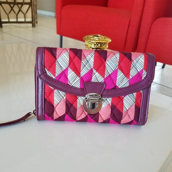 Vera Bradley 🌺 Wristlet - Picture 5 of 8